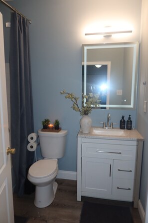 Bathroom - Spacious 4-bedroom house in Randallstown (Randallstown)