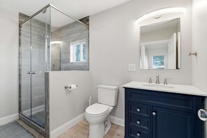 House, Multiple Beds, Patio, Garden View (Drift Cottage) | Bathroom | Towels - Drift Cottage Steps to Beach (Old Orchard Beach)