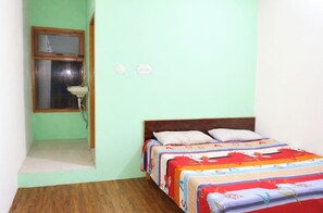 Hypo-allergenic bedding, desk, free WiFi - Hotel Utsav Palace Uttarkashi (Dunda)