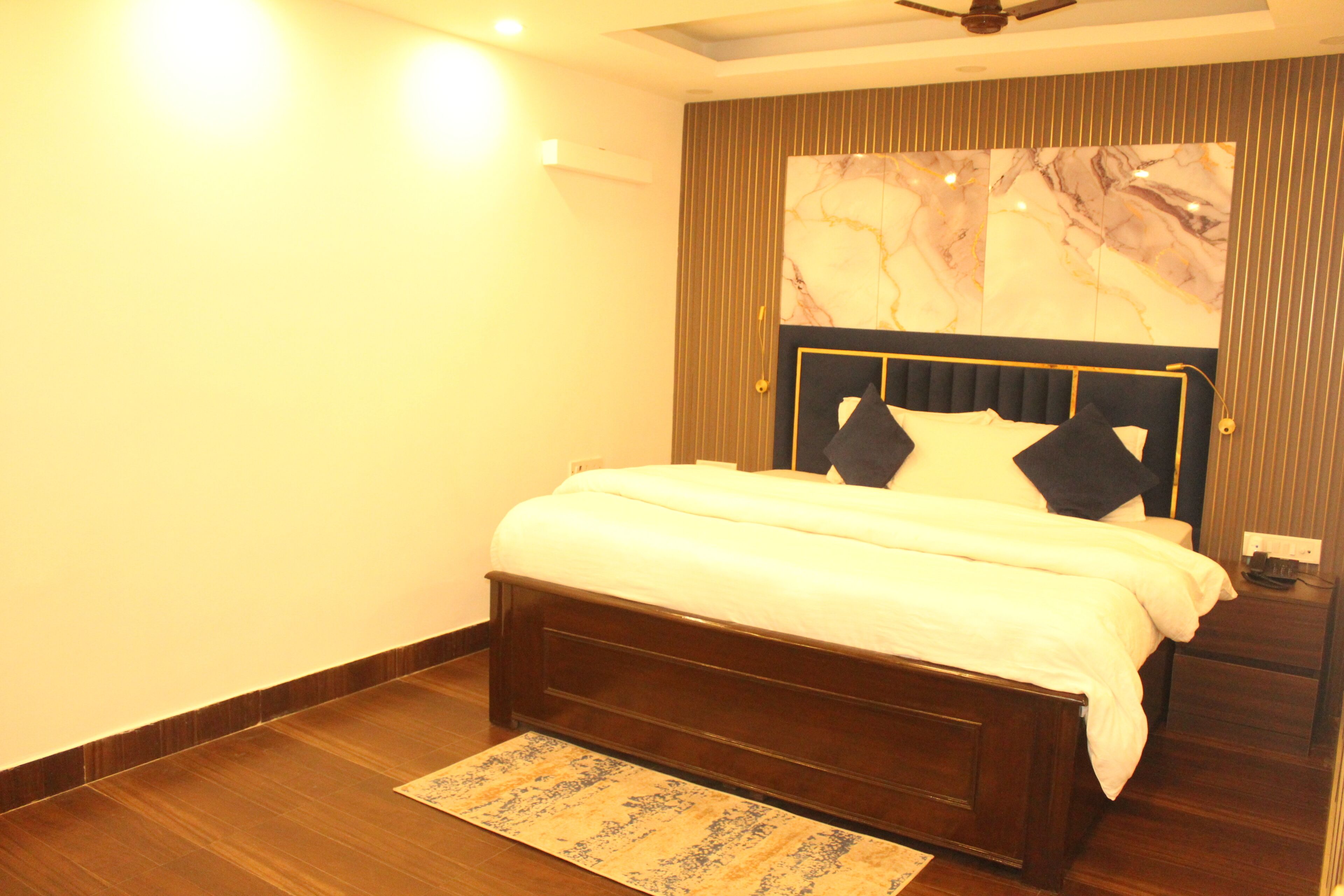 Superior Room | Egyptian cotton sheets, premium bedding, down duvets, memory-foam beds