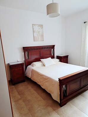 Room - La Caracola, peaceful apartment with incredible views (La Santa)