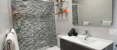 House, Smoking | 2 bedrooms