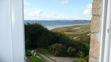 Rumah | Pemandangan dari properti