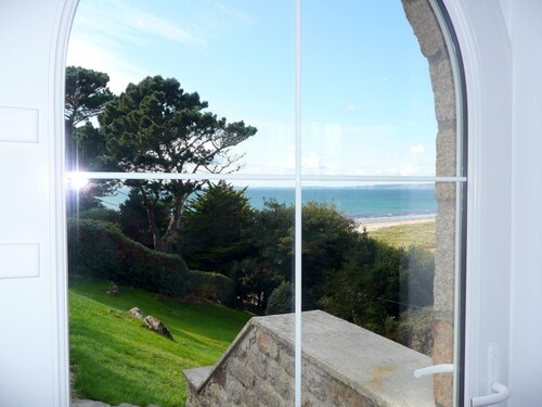 Seaview Stone House in Brittany