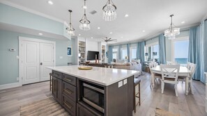 Interior - West Side of 5 Br Beach Front Duplex W/ pool - Recently Updated! (Gulf Shores)
