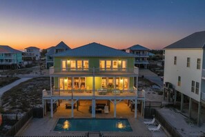 Exterior - East Side of Stunning Gulf-Front Duplex W/ Pool - 5 Br 4.5 Ba (Gulf Shores)