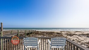 On the beach - Luxurious Gulf-front Home W/ Private Pool - 5 Br 5.5 Ba (Gulf Shores)