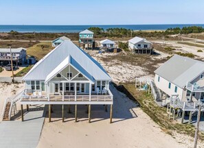 Exterior - Stunning Gulf-View Home - 5 Br 5 Ba (Gulf Shores)