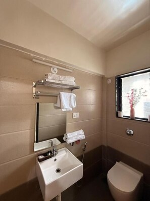 Bathroom - Emersion Residency (PUNE)