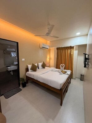 Double Room, City View - Emersion Residency (PUNE)