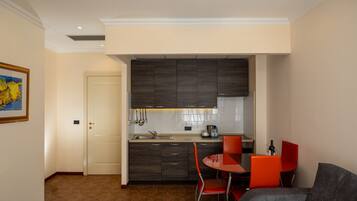 Suite Familiale, vue ville | Restauration