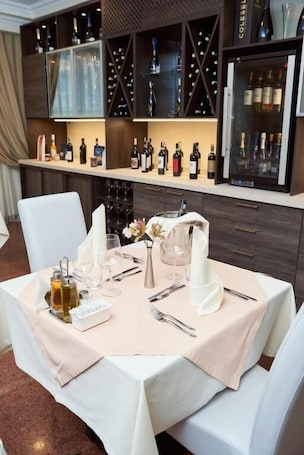 Dining. Pushkin Hotel