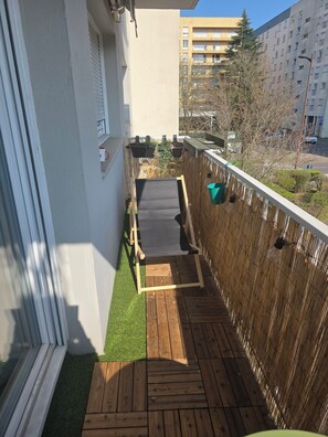 Unclassified image, 3 of 10, button - Vrbo Property (Thionville)