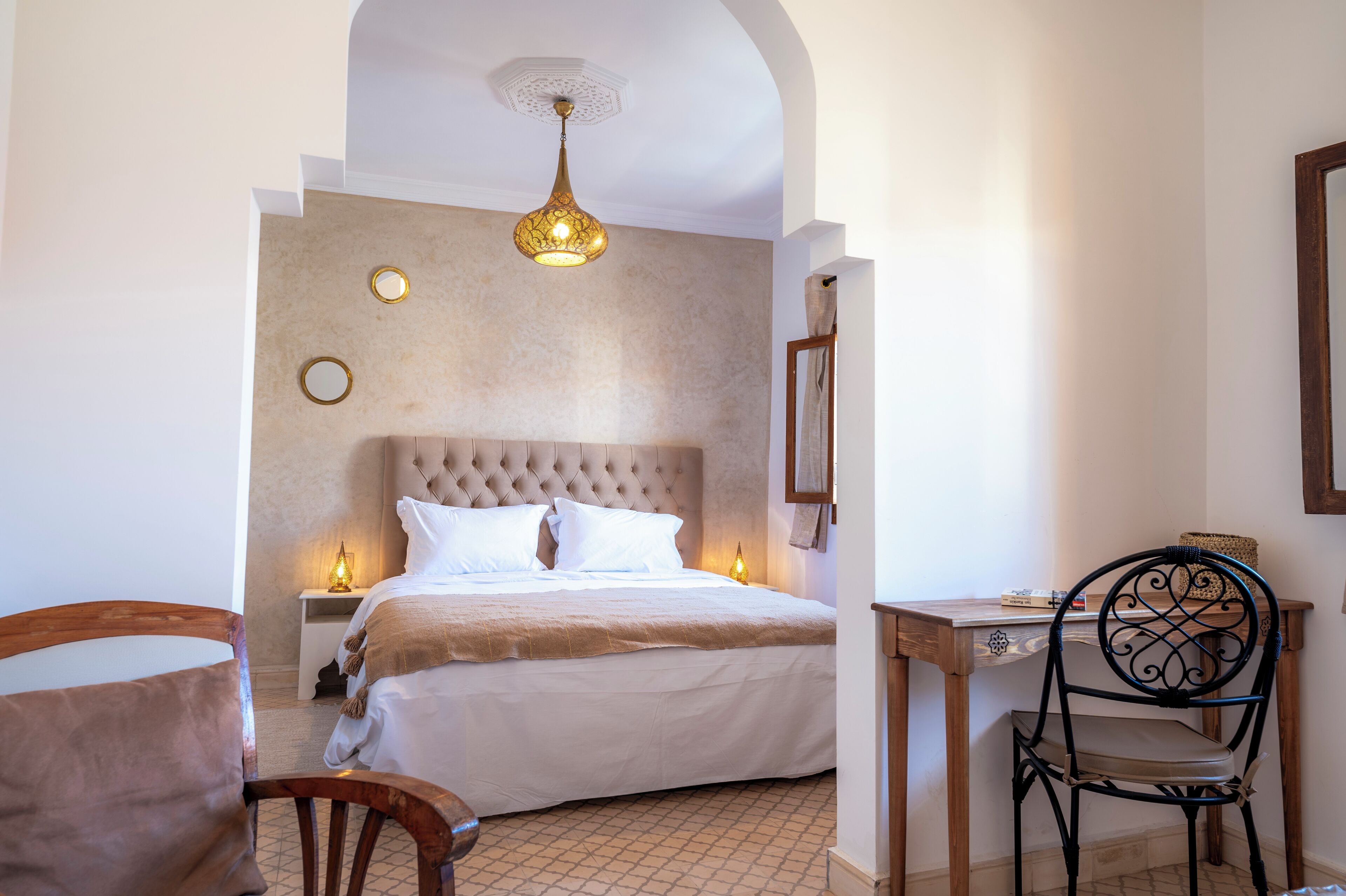 Elegance Double Room | Työpöytä, ilmainen Wi-Fi, vuodevaatteet