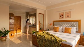 Free WiFi, bed sheets - Kalra Regency Shimla (Shimla)