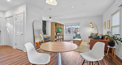 Walkable Church Hill Cottage in Richmond, VA, provides your home away from home