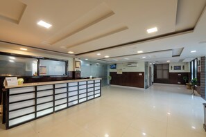 Lobby - La Comfort By shrpl (Gurugram)