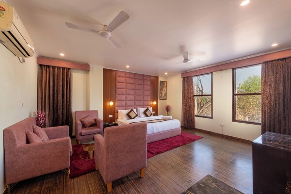 La Comfort By Shrpl - Gurgaon
