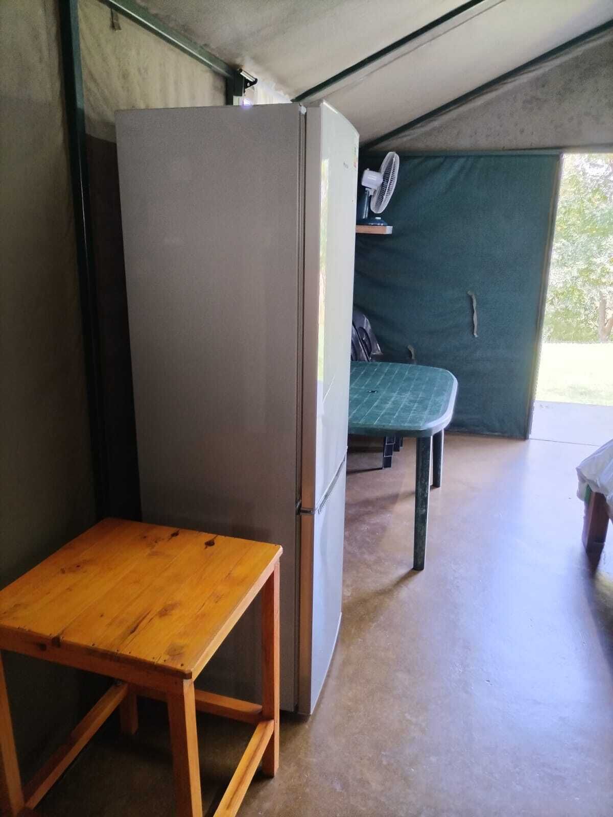 Lyxtält - utsikt mot floden | Interiör