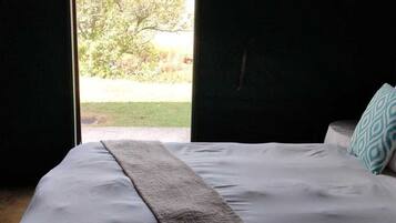 Tente Luxe, vue fleuve