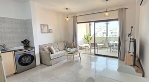 Room - Kings Avenue Nest By Staycom (Paphos)