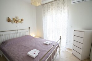 1 bedroom, iron/ironing board, WiFi, bed sheets - Moonlight Maisonette by RentalsPro - Nikiti Halkidiki (Nikiti)