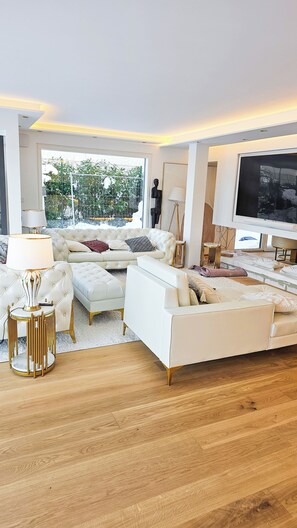 Imagen sin descripción, 3 de 41, botón