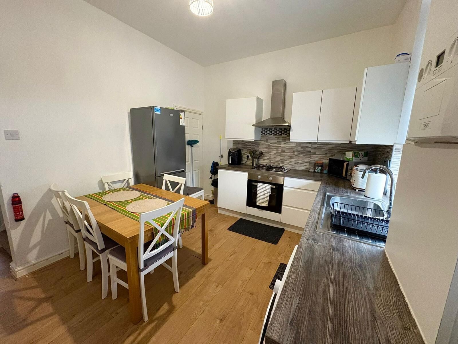 House, Multiple Beds | Private kitchen