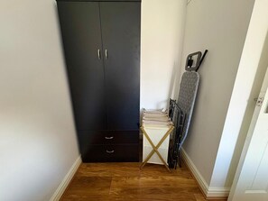 House, Multiple Beds | Interior - Home in Greater Manchester (Dukinfield)