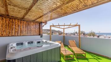 Bañera de hidromasaje exterior