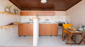 Studio | Truy cập Internet tốc độ cao 
