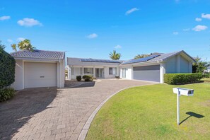 Exterior - Hibbard Waterfront Escape (Port Macquarie)