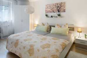 1 chambre, fer et planche à repasser, Wi-Fi, literie fournie