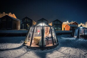 المنطقة المحيطة بالمنشأة