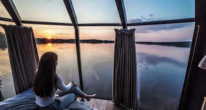 AuroraHut Glass Igloos Ranua