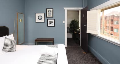 Hotel Emerald