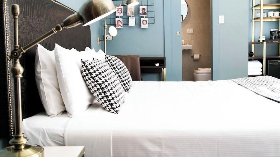 Hotel Emerald