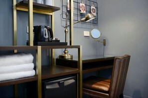 Interior - Hotel Emerald (Potts Point)