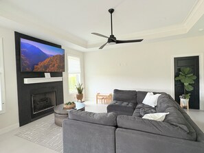 Smart TV, tenis de mesa y libros 