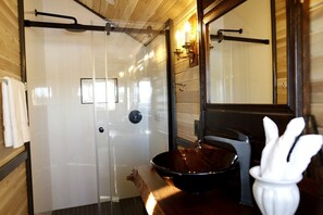 Bathroom - Jone's Brook Cottage in Boundary Creek, New Brunswick (Boundary Creek)