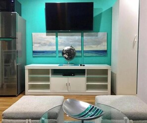 Interior - White Turquoise 1-Bedroom Apartment - Relaxing Poolside Retreat in Bangkok (Krung Thep Maha Nakhon)