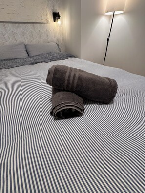 1 Schlafzimmer, Schreibtisch, Reisekinderbett, kostenloses WLAN