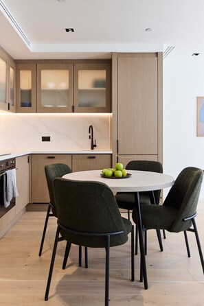 Apartment, Smoking - The Pembridge Residences Modern Notting Hill 10b (London)