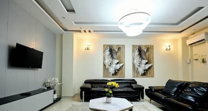 EMPIRE LUXURY HOTEL