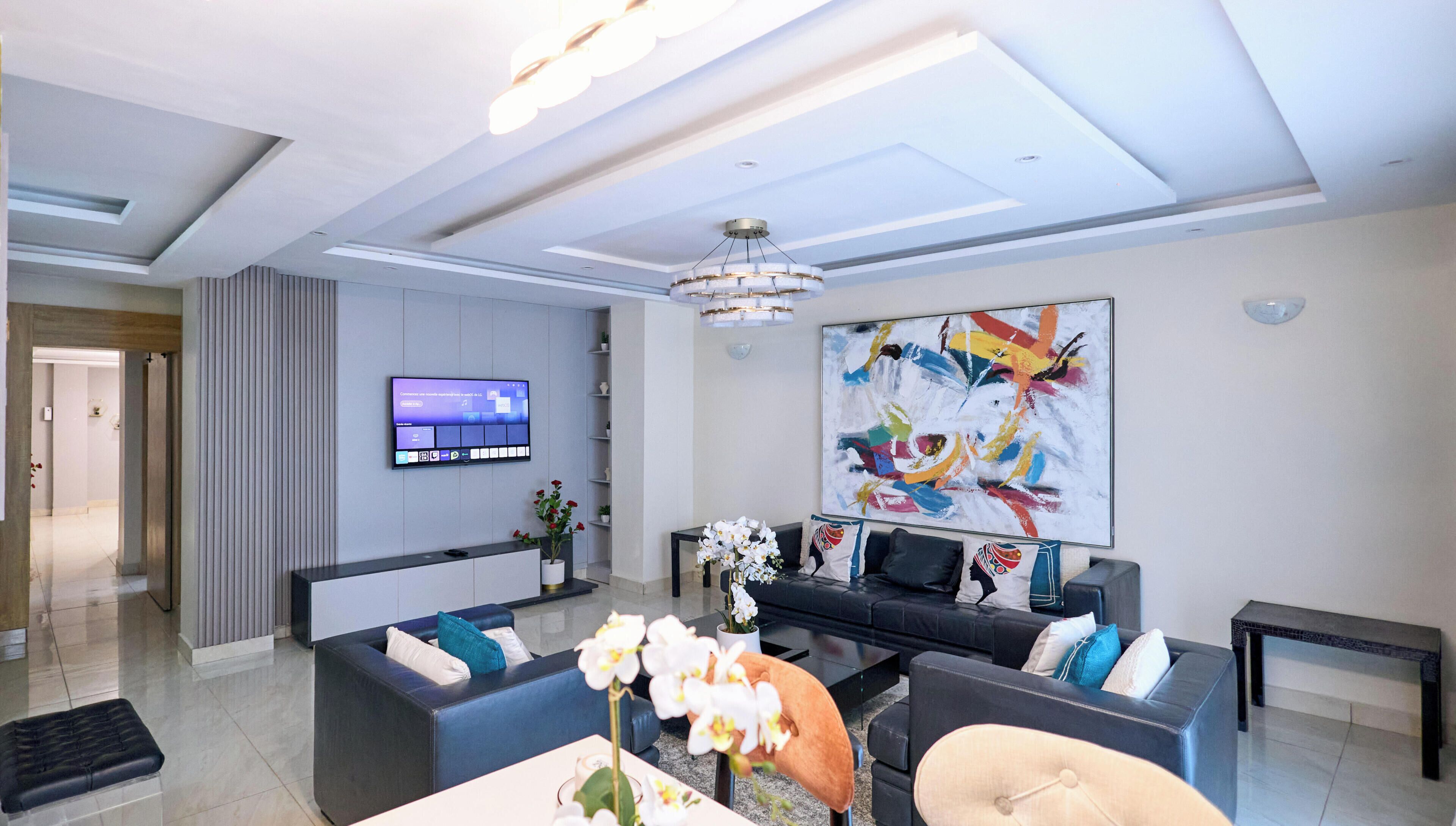 Luxury Penthouse, City View | Living area