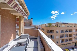 Apartment, 2 Bedrooms, Accessible, Patio | Balcony - Penthouse in Central Torrevieja (Torrevieja)
