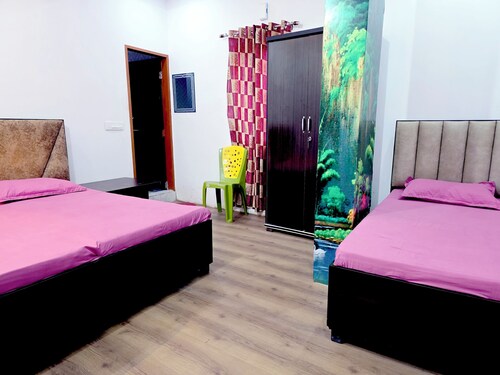 Hotel JK