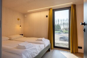 2 bedrooms, WiFi, bed sheets - Tiny House with deck in Oud Ade | Tuin van Keet - 18 (Oud Ade)