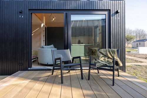 Tiny house with wooden deck in Oud Ade - Tuin van Keet - 30