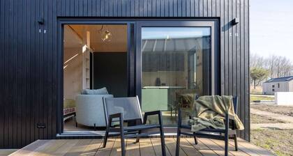 Tiny house with wooden deck in Oud Ade - Tuin van Keet - 30